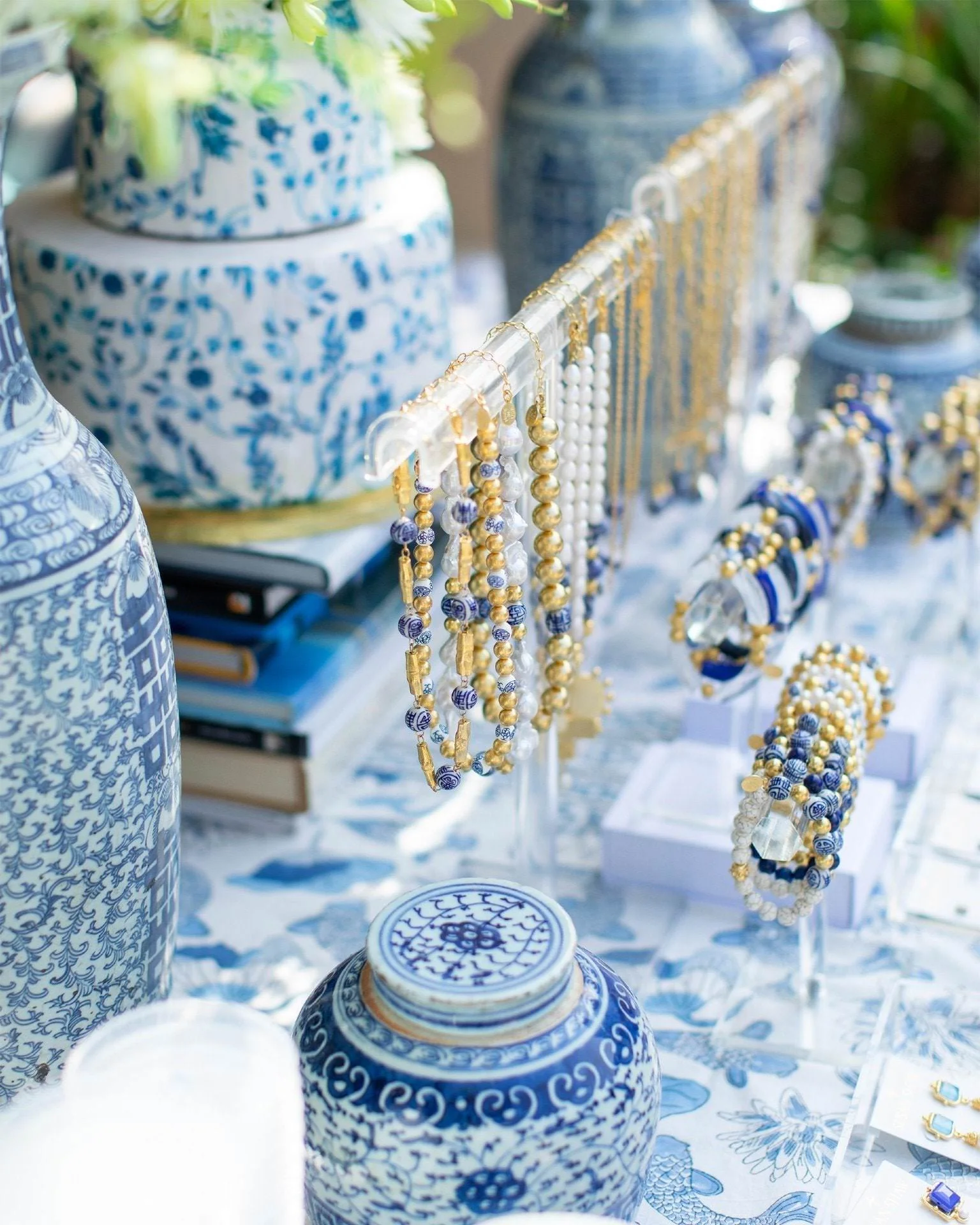 A Blue White Party