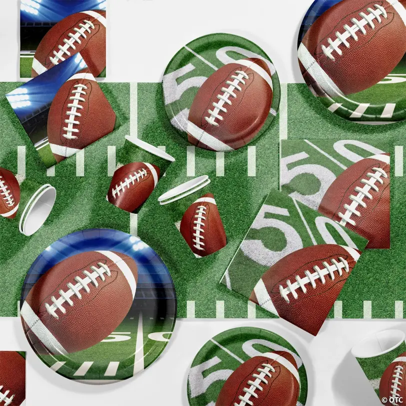 Football Party Supplies Kit For 8 Guests A2 13979333 fltr