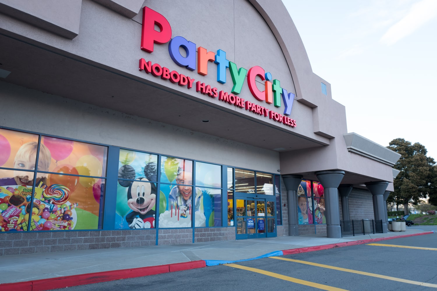 Party City Closing Rcna185096