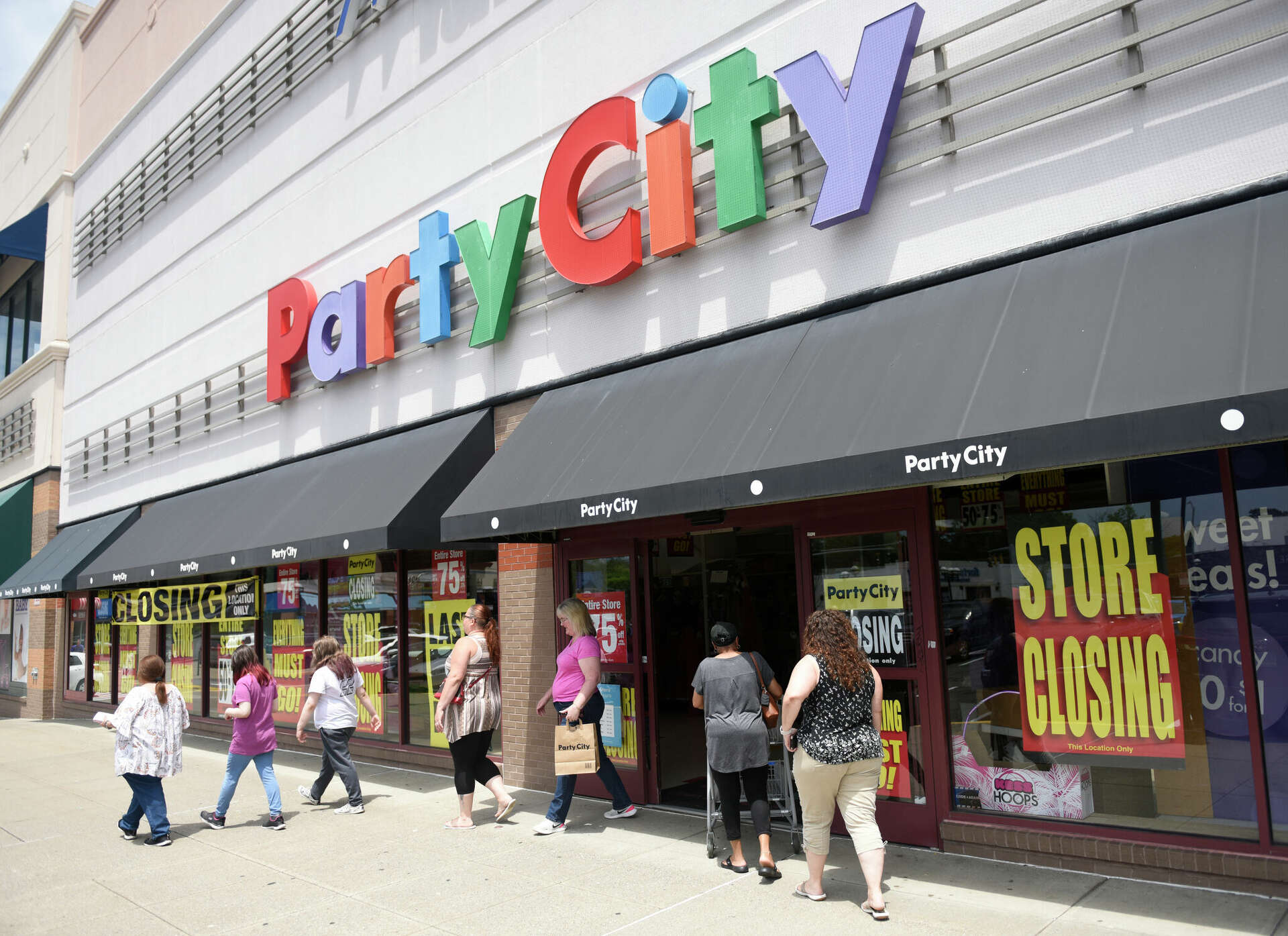 Party City New Store Ridgeway Center Stamford 19665426