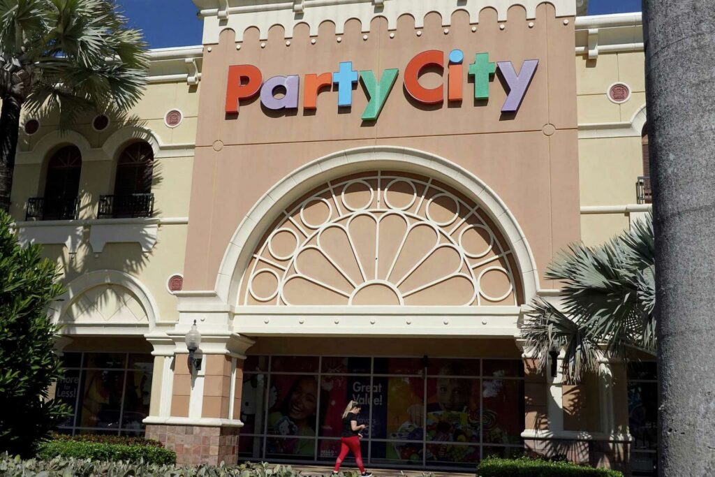 Party City Shut Down Business Close 19993663
